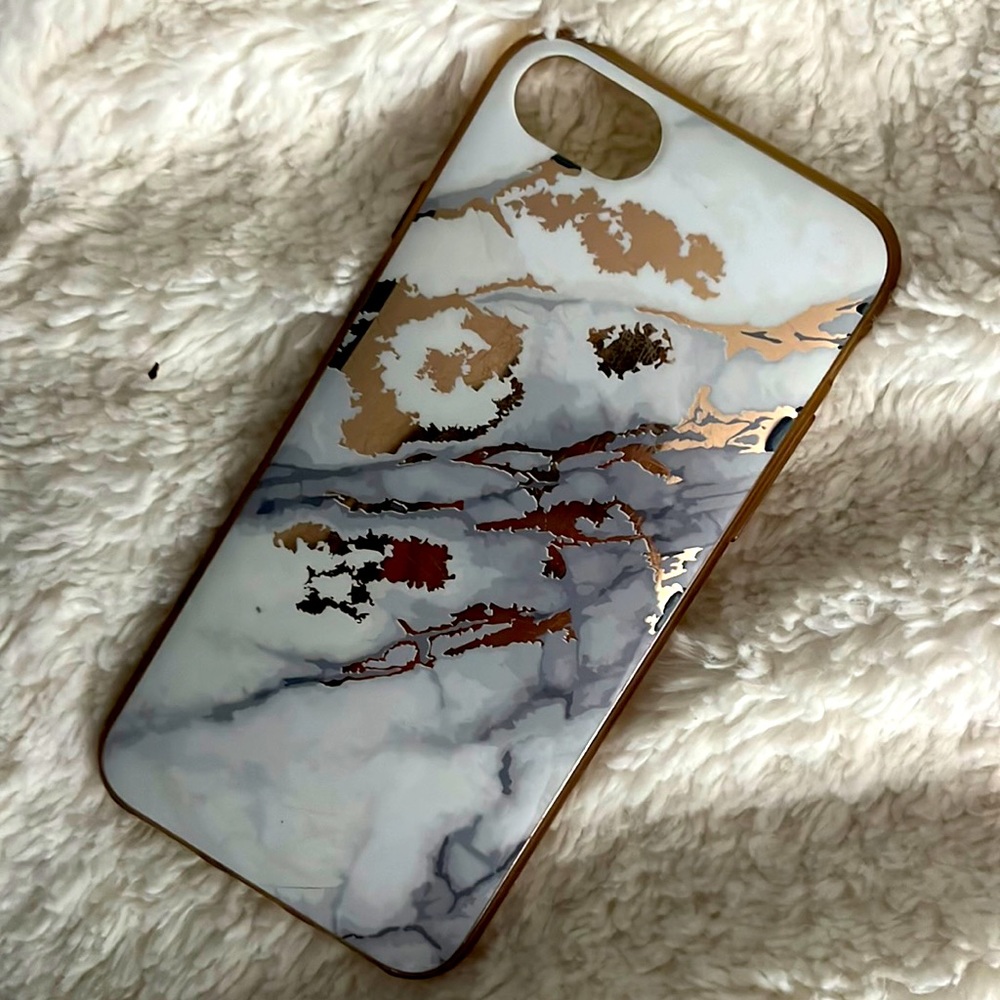 Iphone 6 phone case.